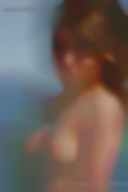 A in in Myrtle Beach shape couple or a bi woman.