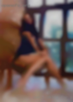 SWM looking for something in pantie hose casual & fun.